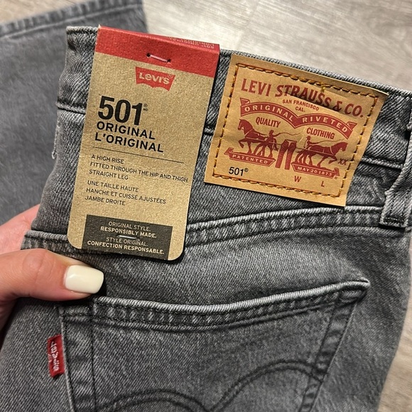 Levi’s 501® ORIGINAL FIT WOMEN'S JEANS - Picture 5 of 7